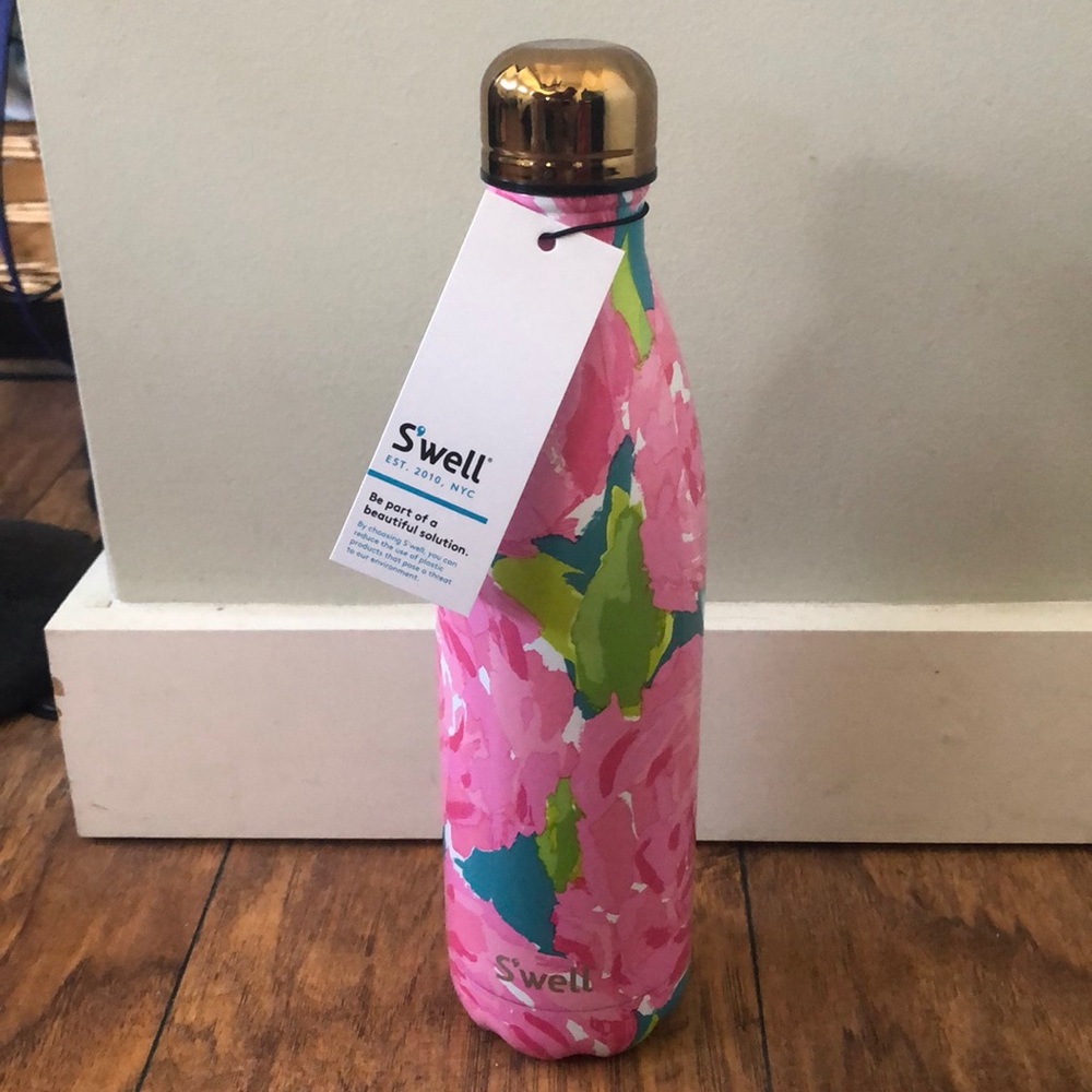 Lilly Pulitzer Swell Bottle